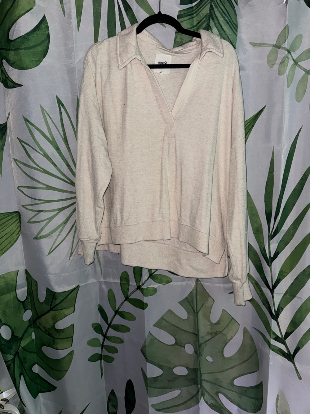Light Cream V-Neck Pullover with Collar